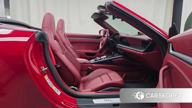 Porsche 911(992) id 4899200 из Кореи 18