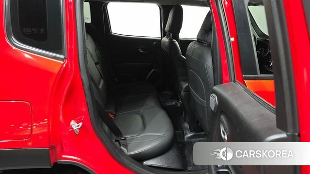 Jeep Renegade id 4269418 из Кореи 18