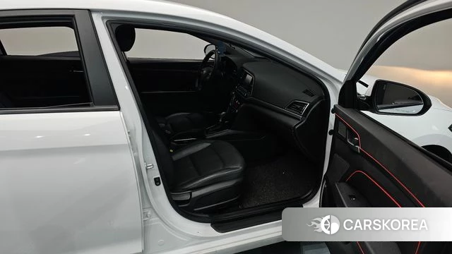 Hyundai Avante AD id 4471589 из Кореи 18
