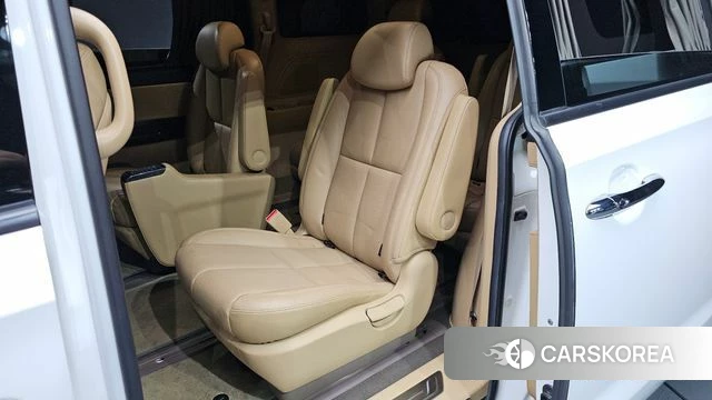 Kia The New Carnival id 4551359 из Кореи 18