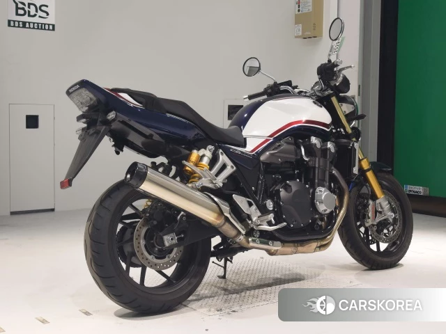 Проданный Honda CB1300SF SP 2022 из Японии, фото 2