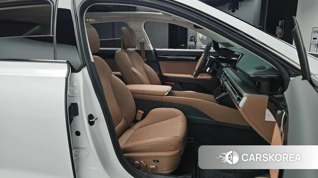 Hyundai Grandeur Hybrid (GN7) id 4280466 из Кореи 18