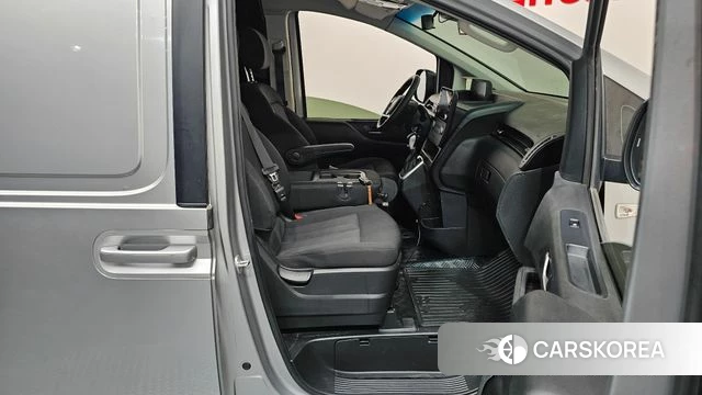 Hyundai Staria id 4943138 из Кореи 18