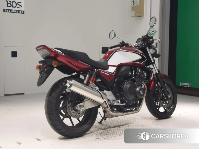 Проданный Honda CB400SF ABS 2023 из Японии, фото 2