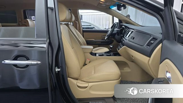 Kia The New Carnival id 4930559 из Кореи 18