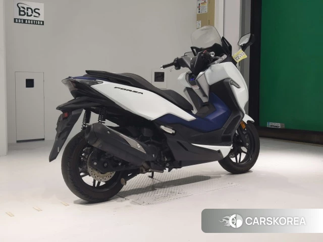 Проданный Honda FORZA 2018 из Японии, фото 2