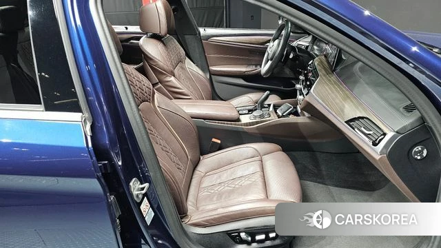 BMW 5 Series (G30) id 4750715 из Кореи 18