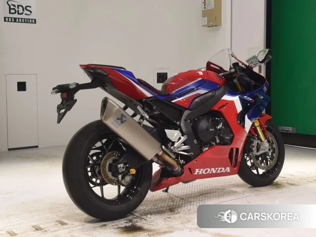 Проданный Honda CBR1000RR-R FIREBLADE SP 2020 из Японии, фото 2
