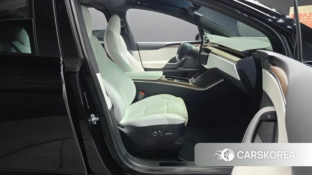 Tesla Model X id 4433032 из Кореи 18
