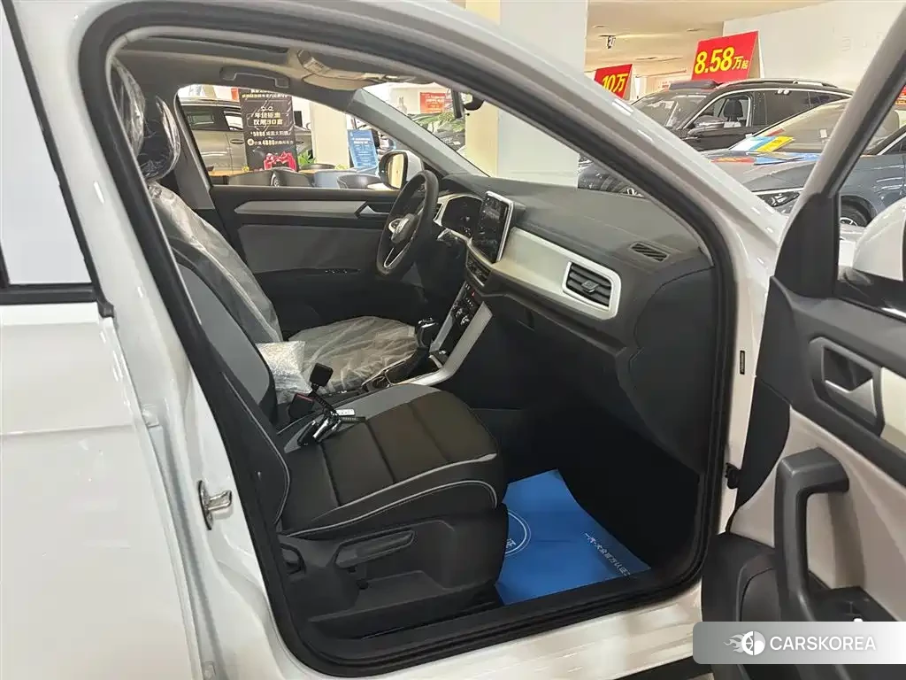 Volkswagen T-ROC exploring Songs id 4553922 из Китая 18