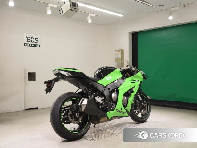 Проданный Kawasaki ZX-10R NINJA 2011 из Японии, фото 2