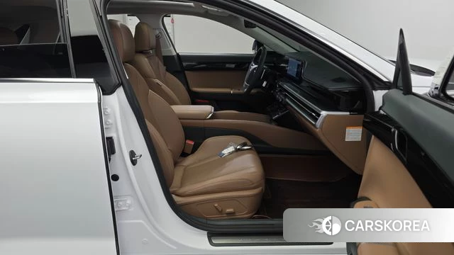 Hyundai Grandeur Hybrid (GN7) id 4523432 из Кореи 18