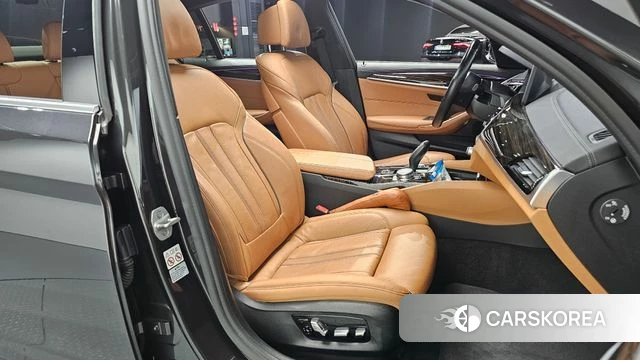 BMW 5 Series (G30) id 4741461 из Кореи 18