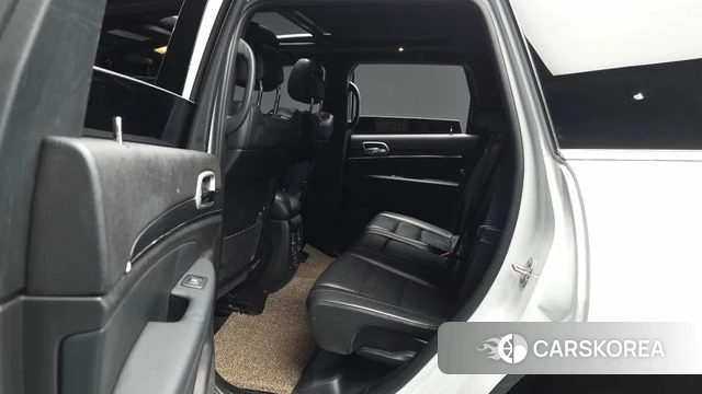 Jeep Grand Cherokee id 4361846 из Кореи 18
