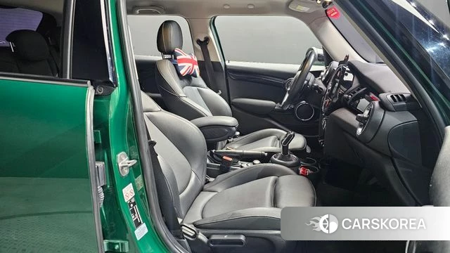 Mini Cooper S id 4689047 из Кореи 18