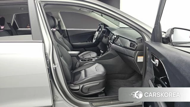 Kia Niro id 4551735 из Кореи 18