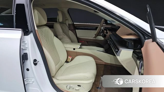 Hyundai Grandeur (GN7) id 4892969 из Кореи 18