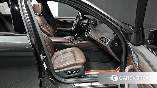 BMW 5 Series (G30) id 4594869 из Кореи 18