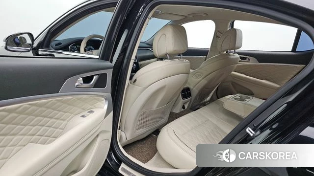 Genesis G70 id 4759801 из Кореи 18