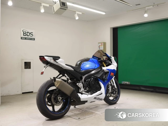 Проданный Suzuki GSX-R750 2015 из Японии, фото 2