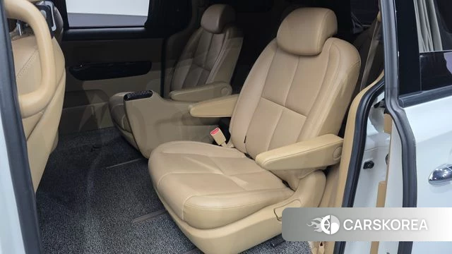 Kia The New Carnival id 4632990 из Кореи 18