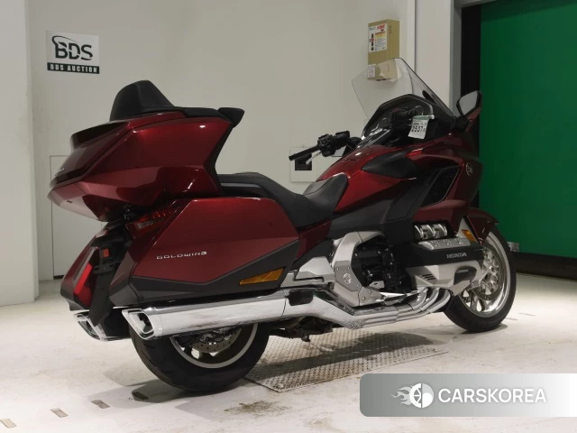 Проданный Honda GL1800 TOUR 2018 из Японии, фото 2