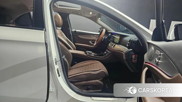 Mercedes-Benz E-Class W213 id 4638276 из Кореи 18