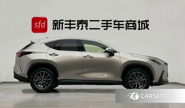 Lexus NX id 3902329 из Китая 18