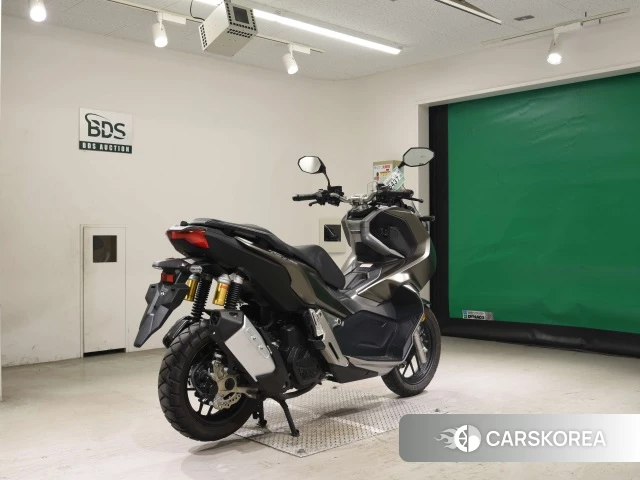 Проданный Honda ADV150 id 4176109 из Японии, фото 2