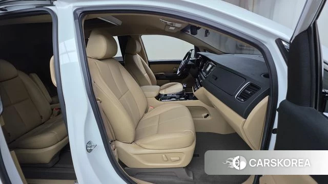 Kia The New Carnival id 4250809 из Кореи 18