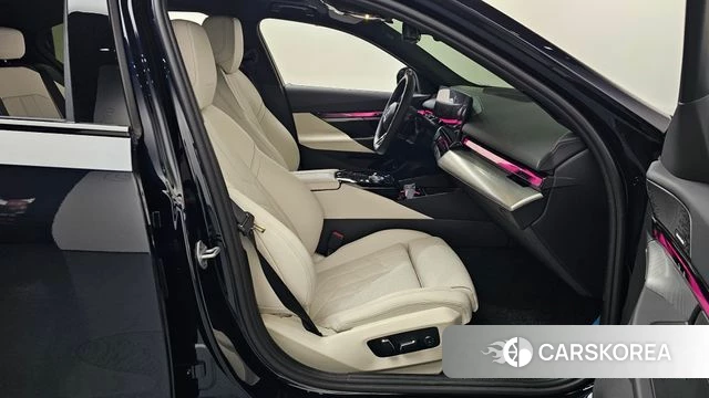 BMW 5 Series (G60) id 4222623 из Кореи 18