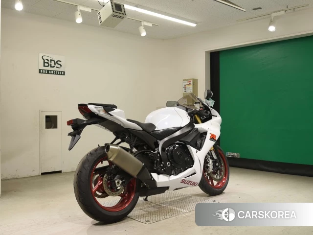 Проданный Suzuki GSX-R750 2017 из Японии, фото 2