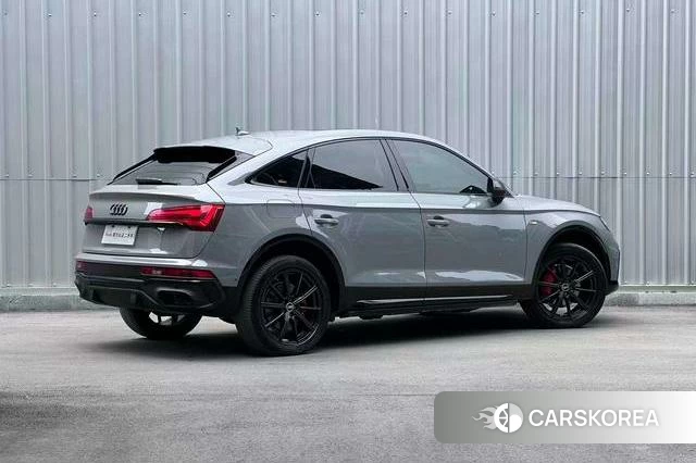 Audi Q5L Sportback id 4261919 из Китая 18