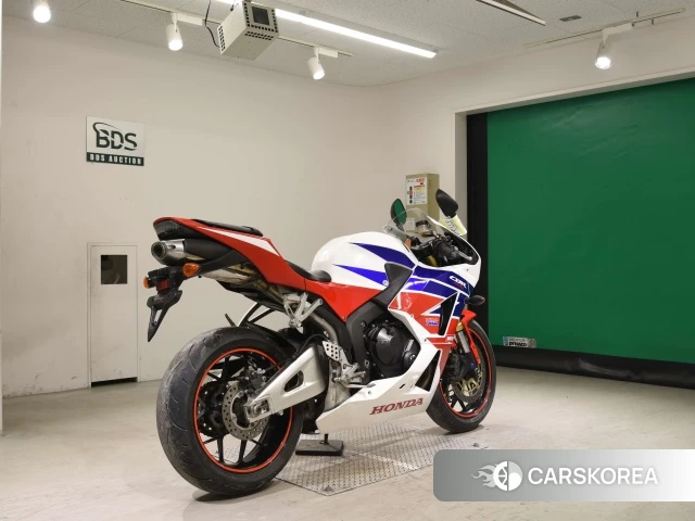 Проданный Honda CBR600RR 2016 из Японии, фото 2