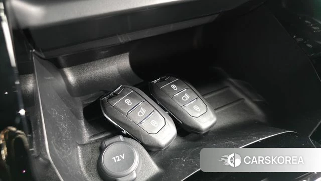 Peugeot 2008 Second generation id 4501221 из Кореи 18