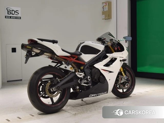 Проданный Triumph DAYTONA 675R 2012 из Японии, фото 2