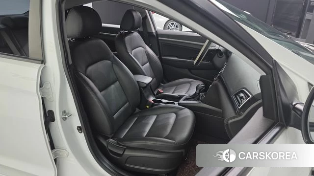Hyundai Avante AD id 4667783 из Кореи 18