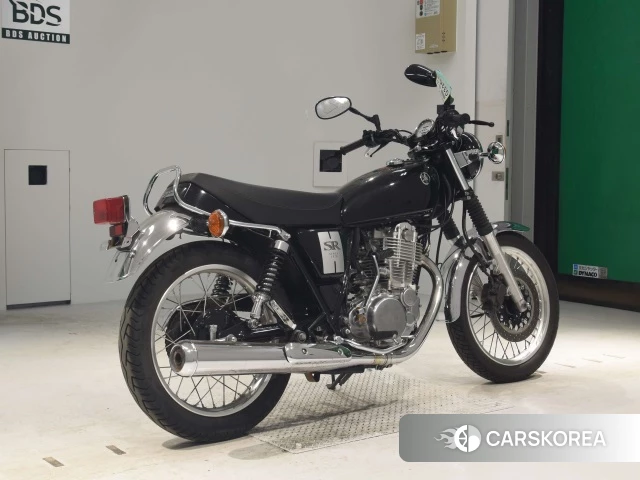 Проданный Yamaha SR400 2019 из Японии
