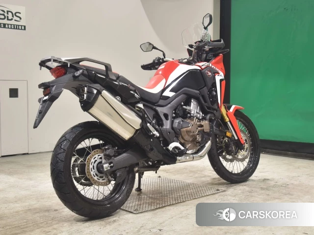 Проданный Honda CRF1000L AFRICA TWIN 2018 из Японии, фото 2