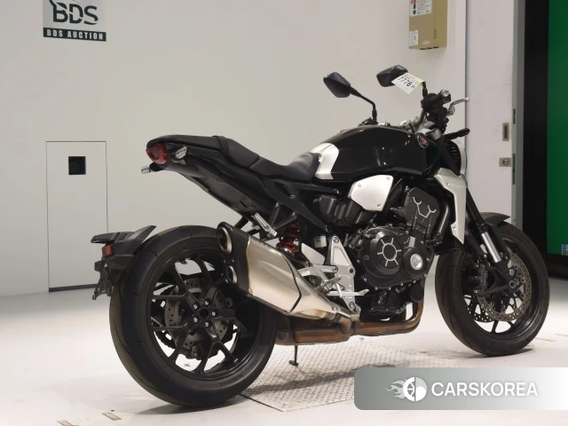 Проданный Honda CB1000R 2018 из Японии, фото 2