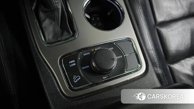 Jeep Grand Cherokee id 4717950 из Кореи 19