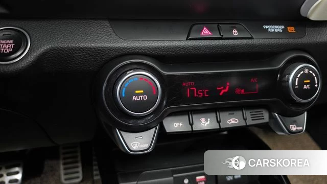 Kia Stonic id 4318325 из Кореи 19