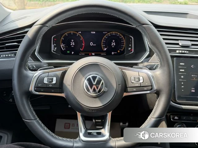 Volkswagen Tiguan L id 4258446 из Китая 19