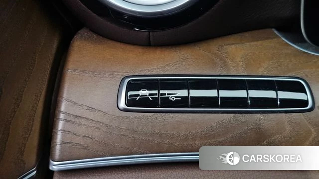 Mercedes-Benz E-Class W213 id 4689011 из Кореи 19