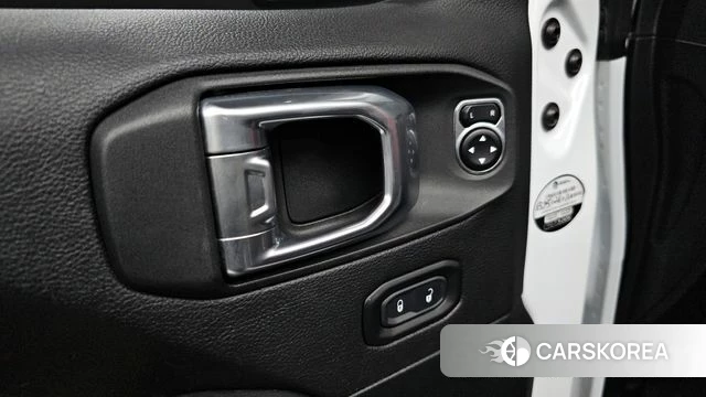 Jeep Wrangler (JL) id 4338821 из Кореи 19