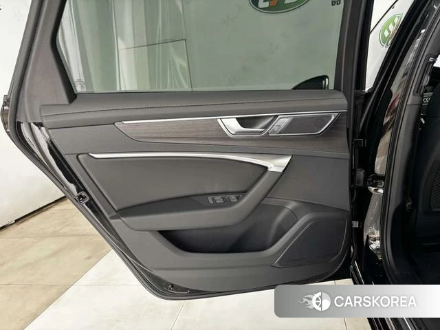 Audi A6L id 4367516 из Китая 19