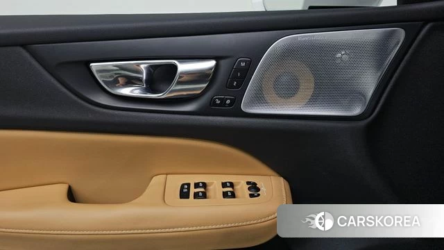 Volvo V60 Cross-Country 2nd Generation id 4304679 из Кореи 19