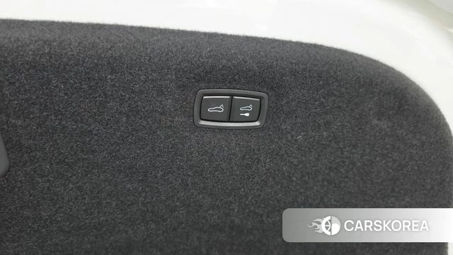 Porsche Taycan id 4880071 из Кореи 19