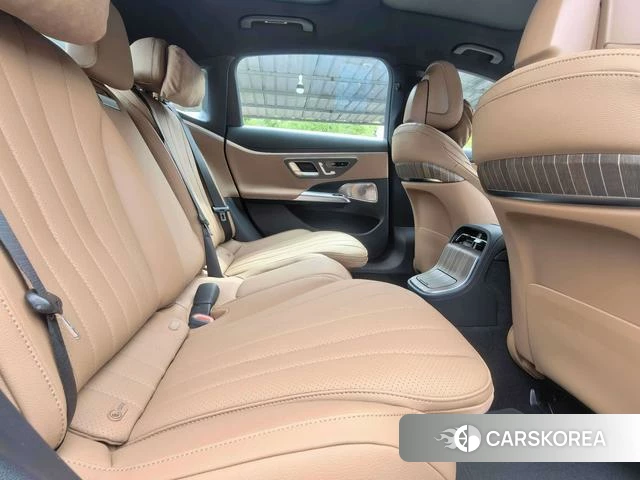 Mercedes-Benz E-class id 4353413 из Китая 19