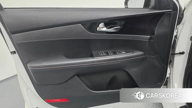 Kia Come New K3 id 4511563 из Кореи 19